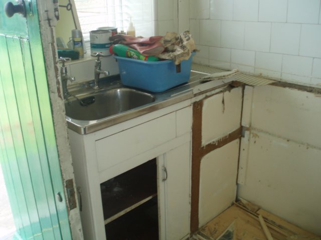 oldkitchen.jpg