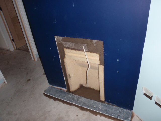 bedroom2fireplace.jpg