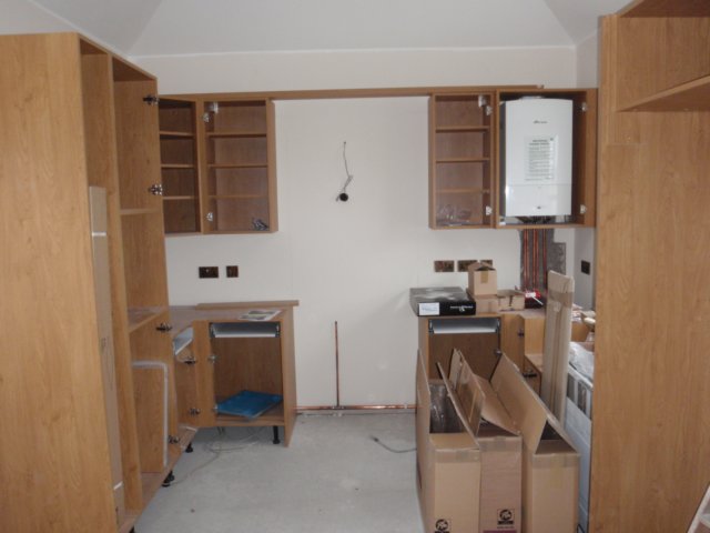 newkitchengoingin2.jpg