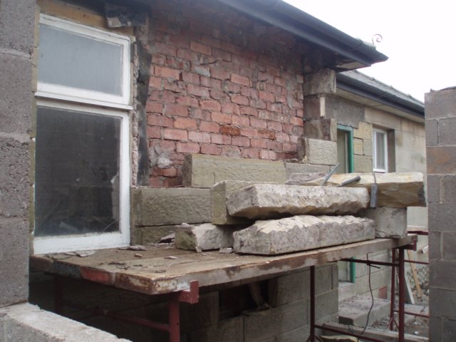 removingthesandstoneforreuse.jpg
