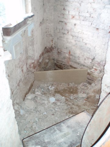 wetroomdrainisdug.jpg